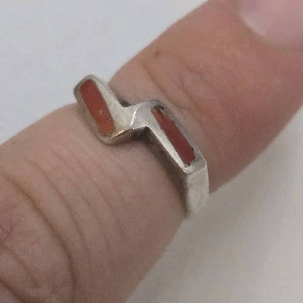 Stackable Sterling Silver Red Coral Teardrop Adjustable Ring Size 6 Abstract